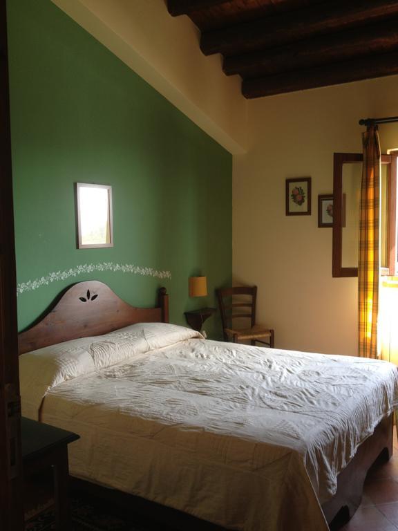 فيلا Agriturismo Terravecchia Castellana Sicula الغرفة الصورة